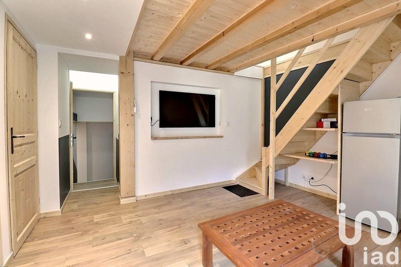 Maison - 215 m² - 6 pièces