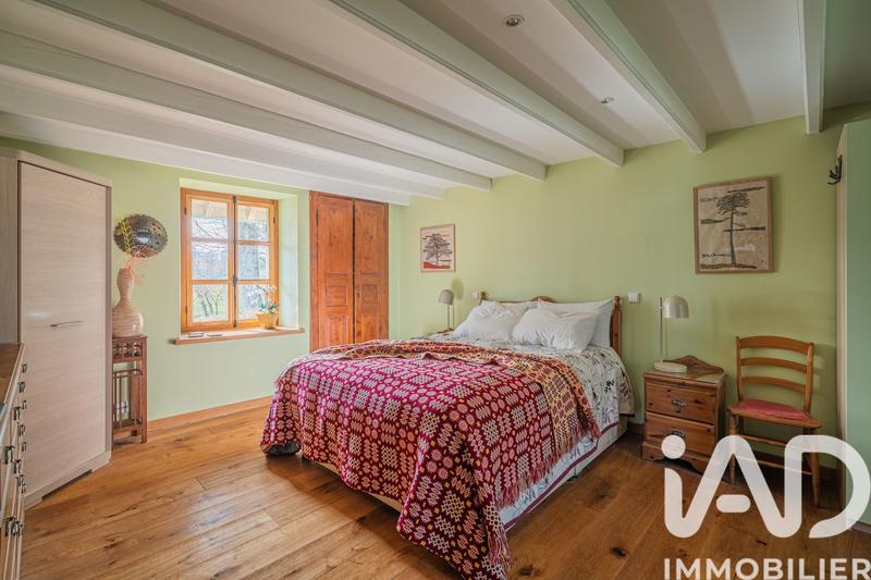 Maison - 254 m² - 7 pièces