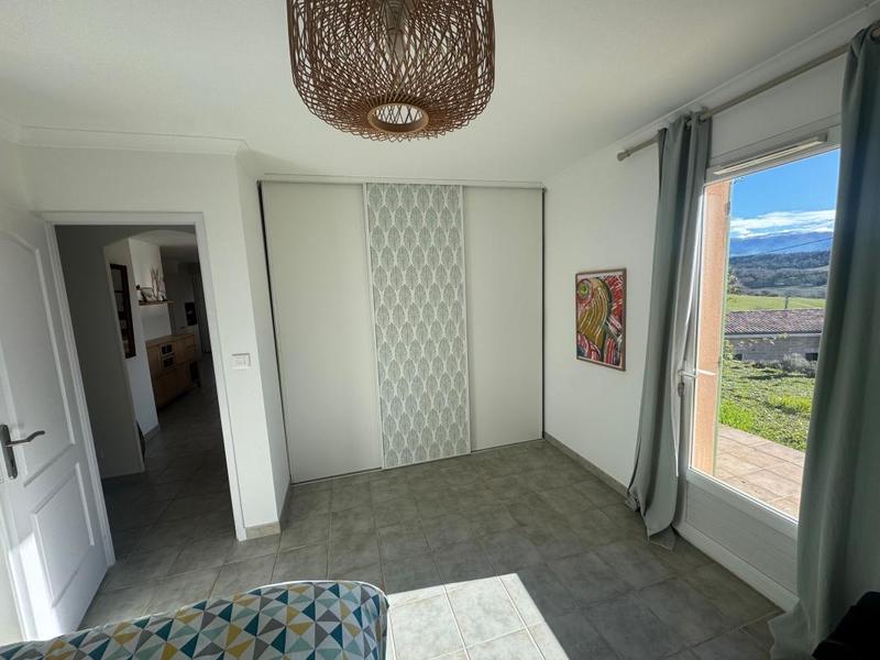 Villa - 100 m² - 4 pièces