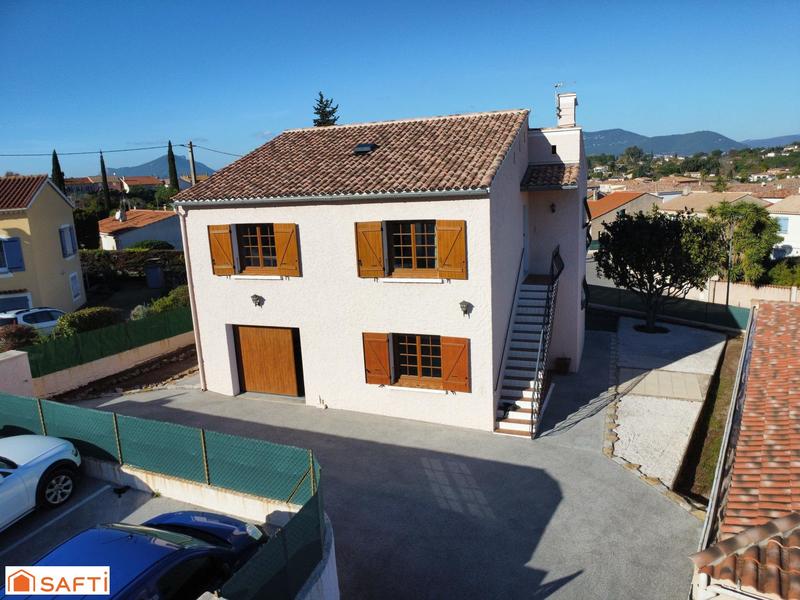 Maison - 140 m² - 6 pièces