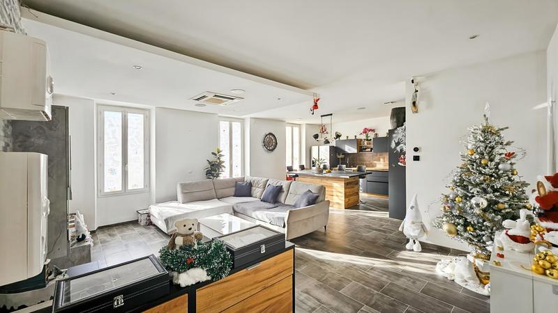 Appartement - 87 m² - 4 pièces