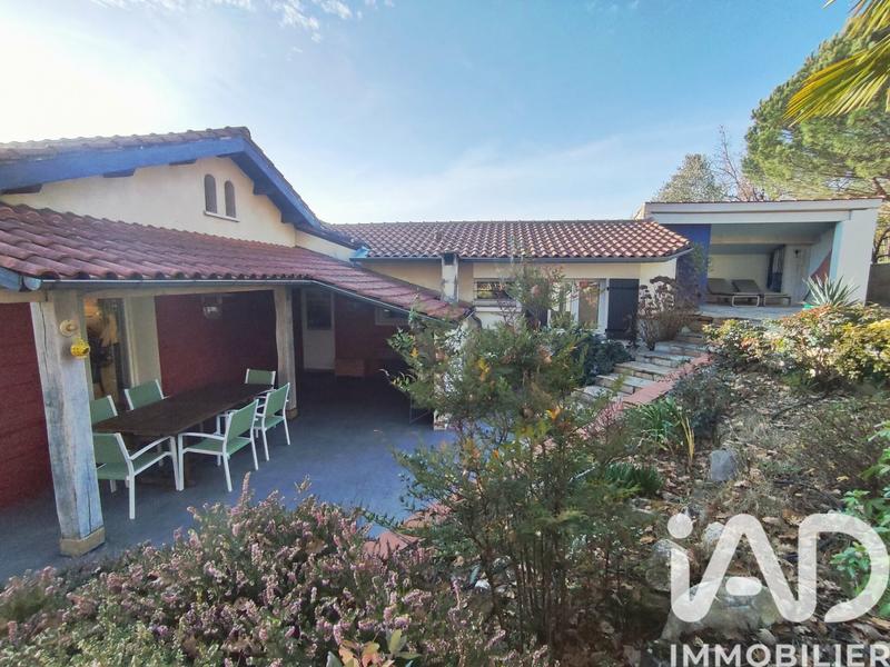 Maison - 151 m² - 6 pièces