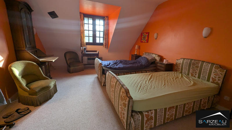 Maison - 183 m² - 5 pièces