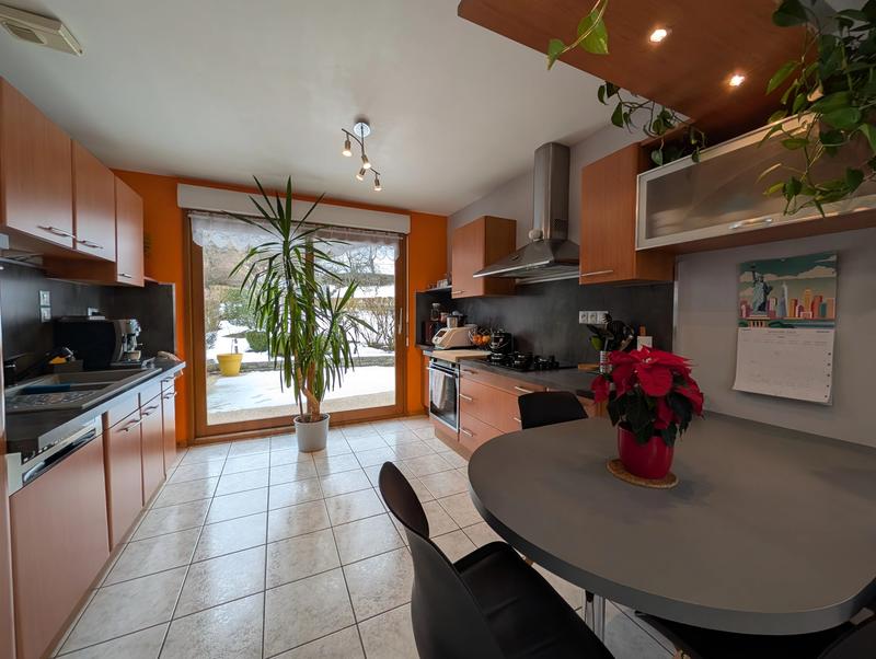 Maison - 93 m² - 4 pièces