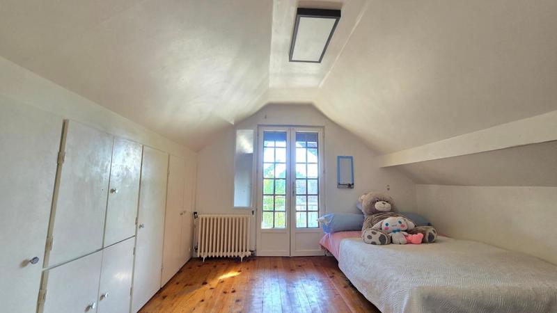 Maison - 188 m² - 7 pièces