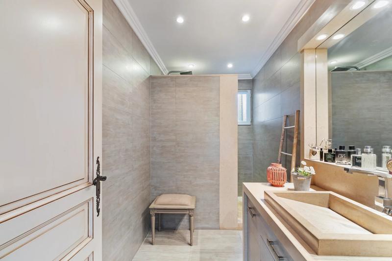 Maison - 168 m² - 7 pièces