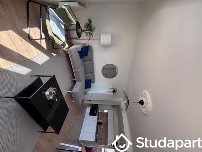 Chambre - 11 m² - 1 pièce