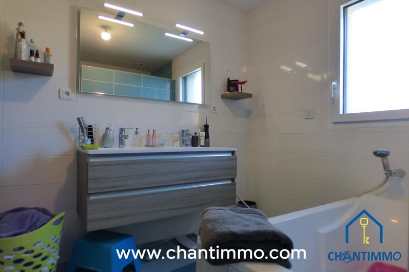 Maison - 186 m² - 8 pièces