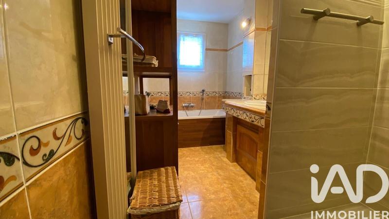 Maison - 193 m² - 7 pièces