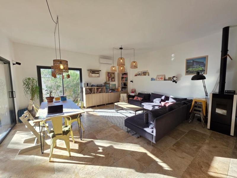 Maison - 106 m² - 4 pièces