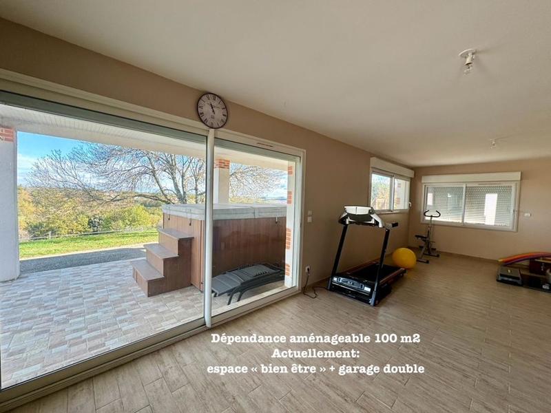 Corps de ferme - 293 m² - 12 pièces