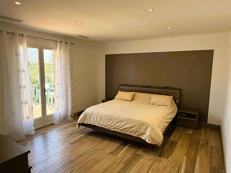 Villa - 160 m² - 5 pièces