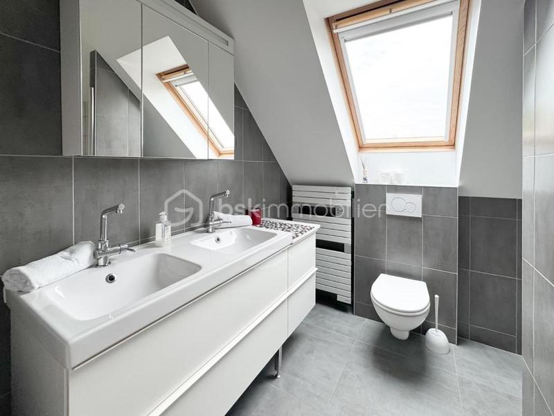 Maison - 140 m² - 7 pièces