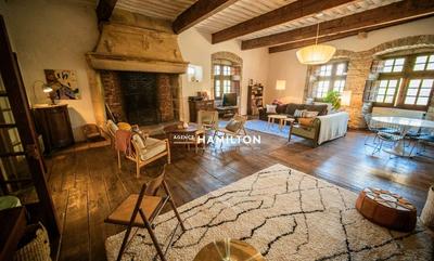 Propriété - 378 m² - 10 pièces