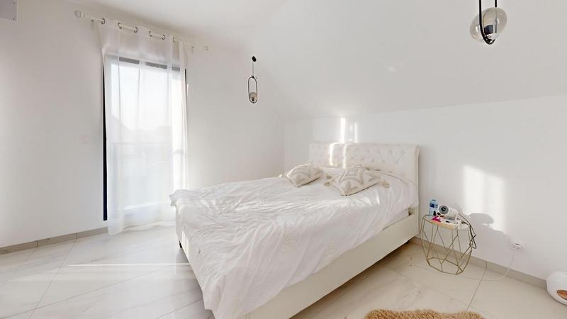 Maison - 187 m² - 4 pièces