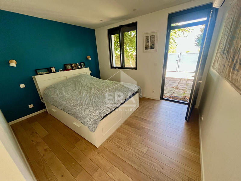 Maison - 207 m² - 9 pièces