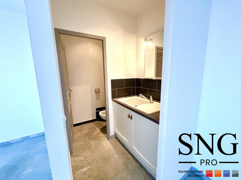 Bureau - 154 m² - 7 pièces