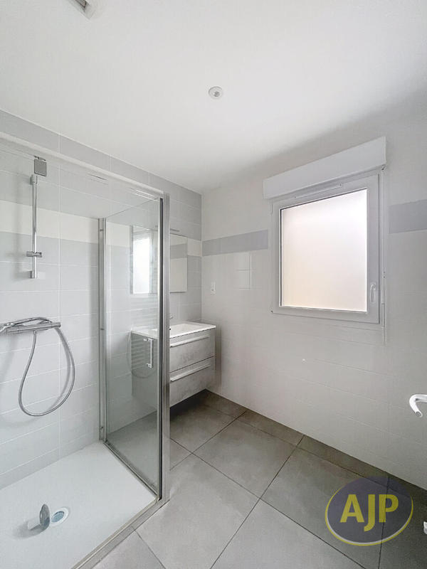 Maison - 86 m² - 4 pièces