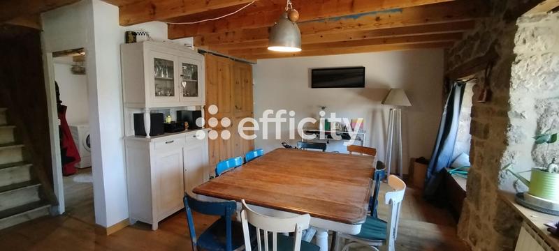 Maison - 110 m² - 6 pièces