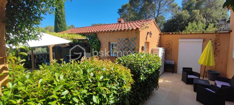 Demeure - 160 m² - 5 pièces