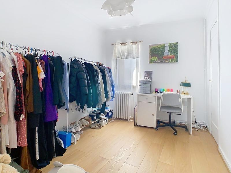 Maison - 220 m² - 9 pièces