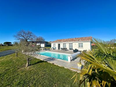 Maison - 105 m² - 5 pièces