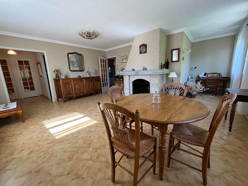 Maison - 192 m² - 10 pièces