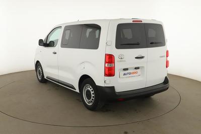 Toyota Proace Combi Compact 1.5 d-4d Dynamic 9pl 120 ch