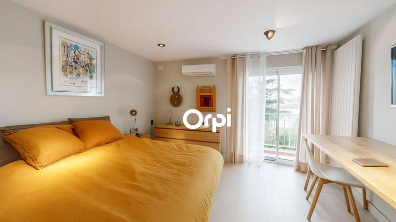 Maison - 98 m² - 4 pièces