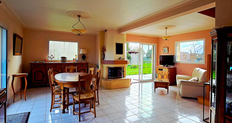 Maison - 101 m² - 5 pièces