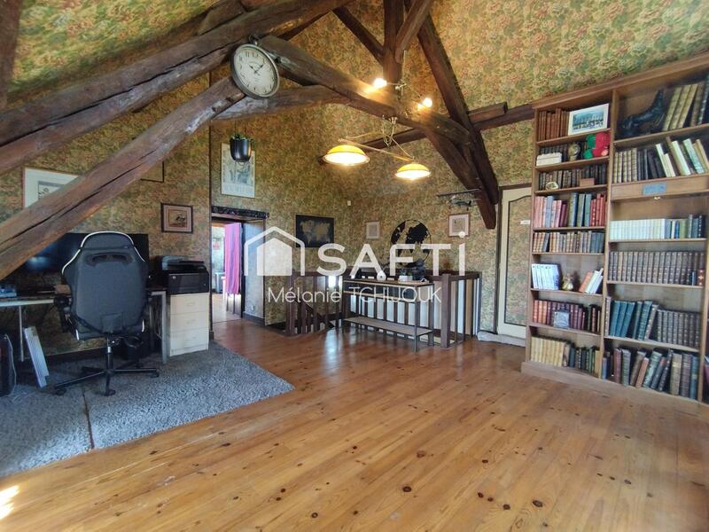 Maison - 180 m² - 7 pièces