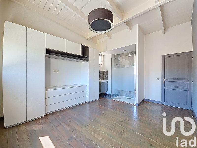 Maison - 200 m² - 7 pièces