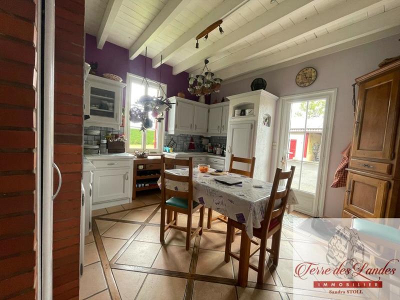 Propriété - 174 m² - 9 pièces