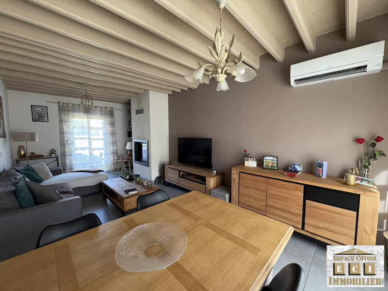 Maison traditionnelle - 97 m² - 5 pièces