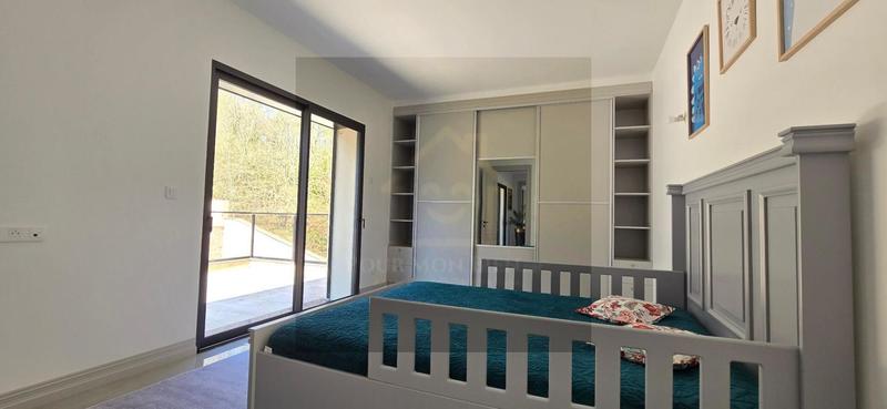 Maison - 315 m² - 8 pièces