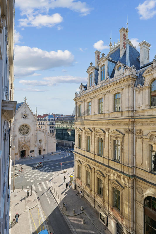 Duplex - 111 m² - 4 pièces