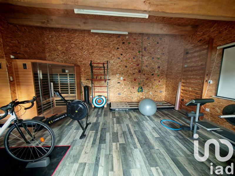 Maison - 287 m² - 8 pièces