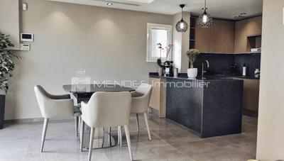 Appartement - 112 m² - 4 pièces