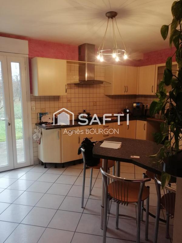 Maison - 371 m² - 16 pièces