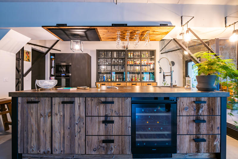 Maison - 389 m² - 10 pièces