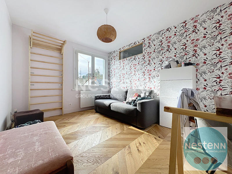 Maison - 256 m² - 9 pièces