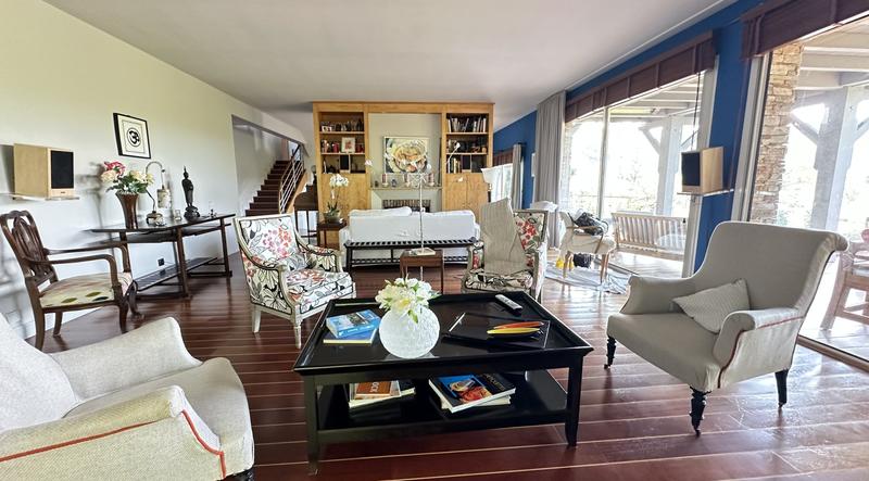 Maison d'architecte - 240 m² - 6 pièces