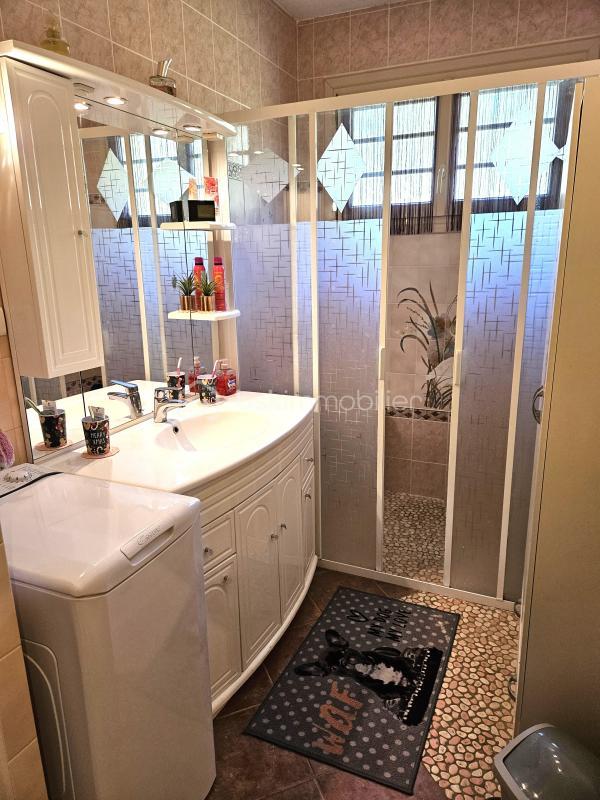 Maison traditionnelle - 162 m² - 7 pièces