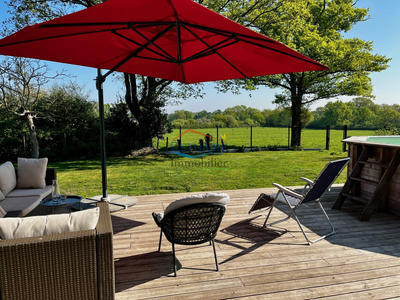 Maison traditionnelle - 140 m² - 6 pièces