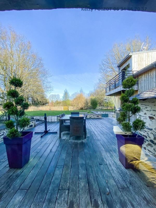 Maison - 184 m² - 8 pièces