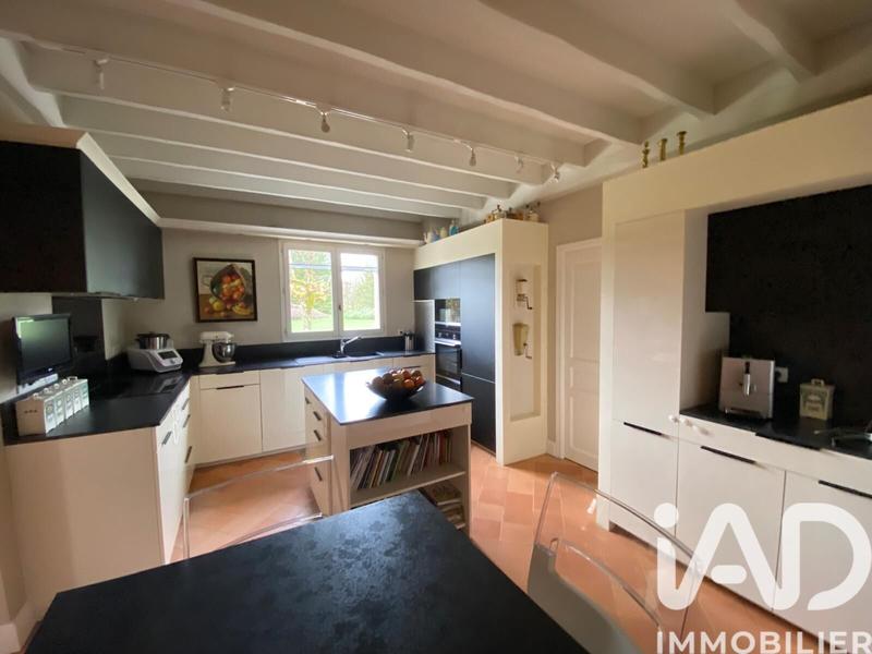 Maison - 265 m² - 6 pièces