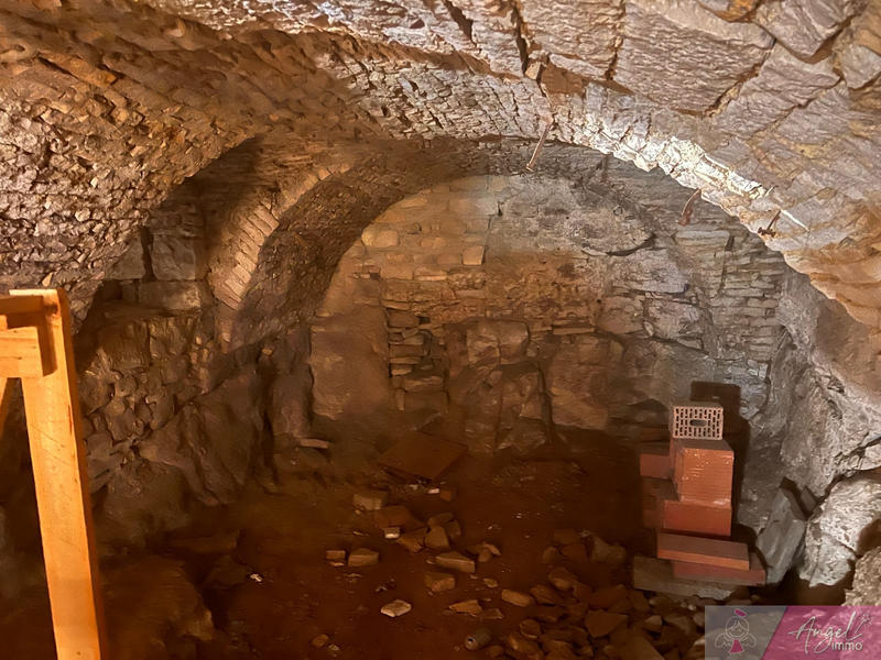 Appartement - 145 m² - 6 pièces