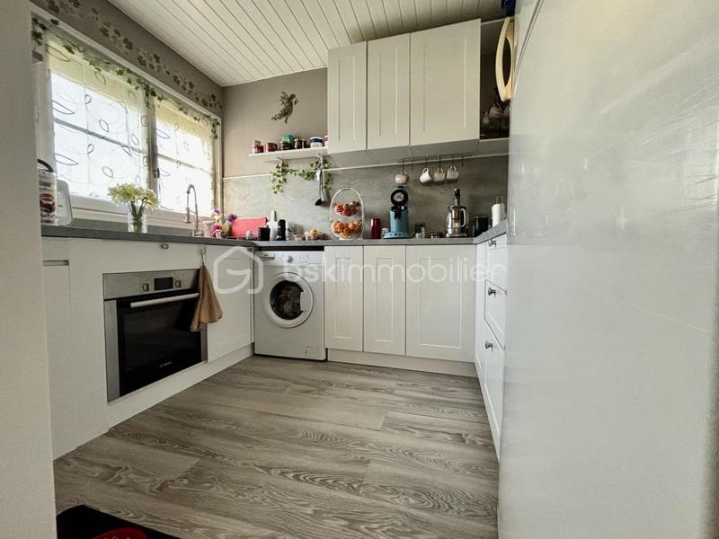 Maison traditionnelle - 74 m² - 4 pièces