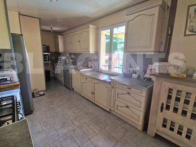 Pavillon - 175 m² - 10 pièces