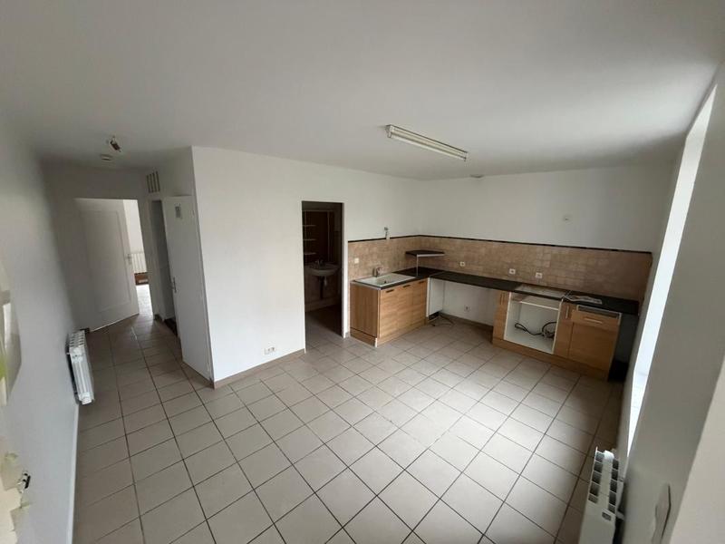 Maison - 90 m² - 3 pièces
